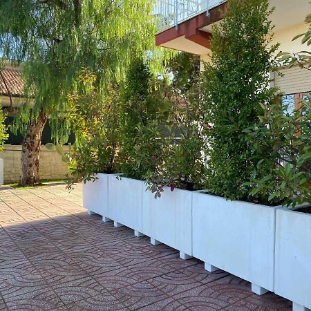 Dimore Capirro Charming Family House Trani Exterior photo
